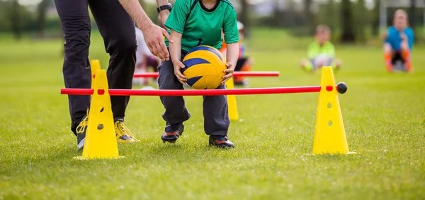 孙颖莎是女队的樊振东吗？我怎么不知道樊振东巴黎周期待遇这么好啊13亮28回复